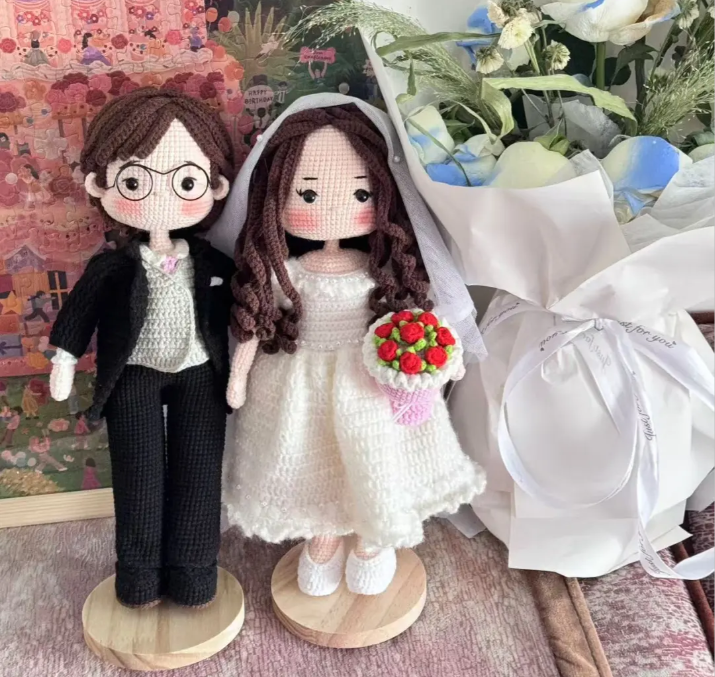 Custom Crochet Portrait Dolls
